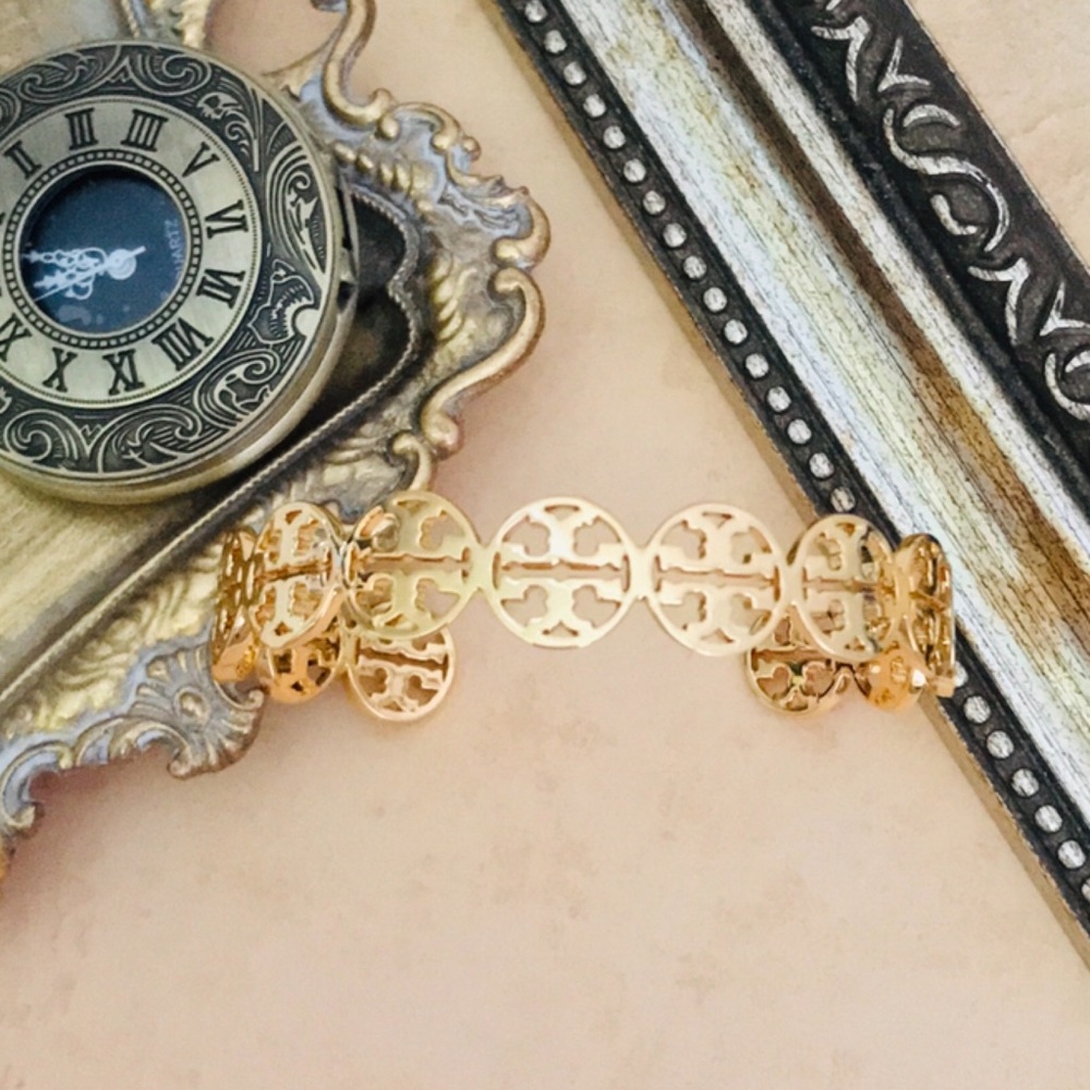 TORY BURCH • Gold Logo Frozen Cuff Bracelet - Picture 6 of 6